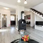 Apartment Chic Loft